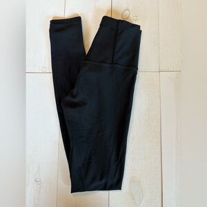 Lululemon Women's Black Patterned Leggings Size 4 Yoga Athleisire